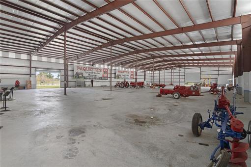 22,000 sq foot building