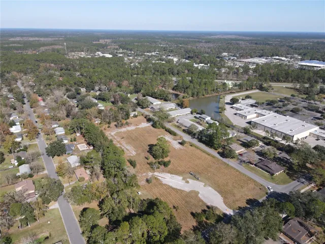 400' facing NE