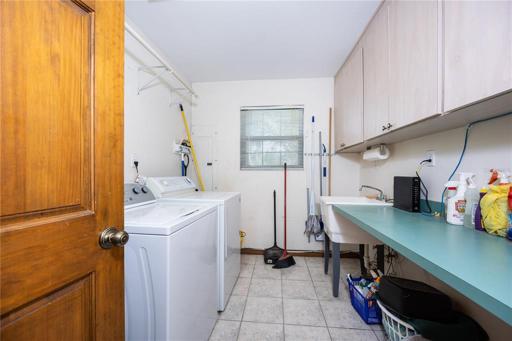 Laundry room 