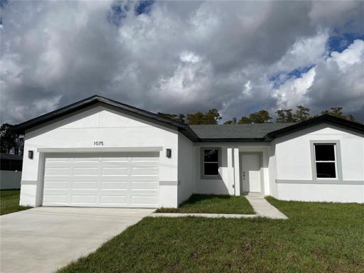 1075 Dudley Dr, House Front