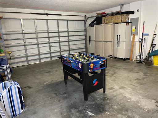 Garage (2 car)
