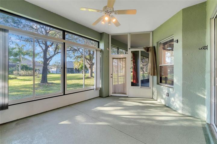 Huge lanai