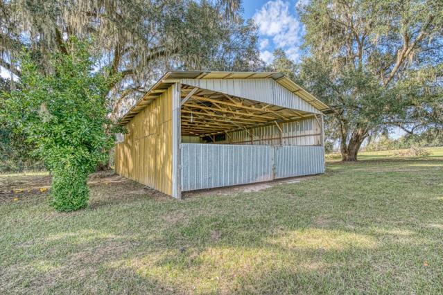 Haybarn