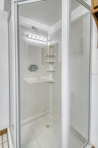Day Shower