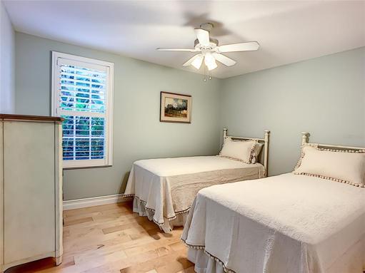Guest bedroom