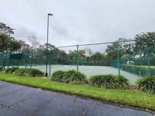 Tennis amenities