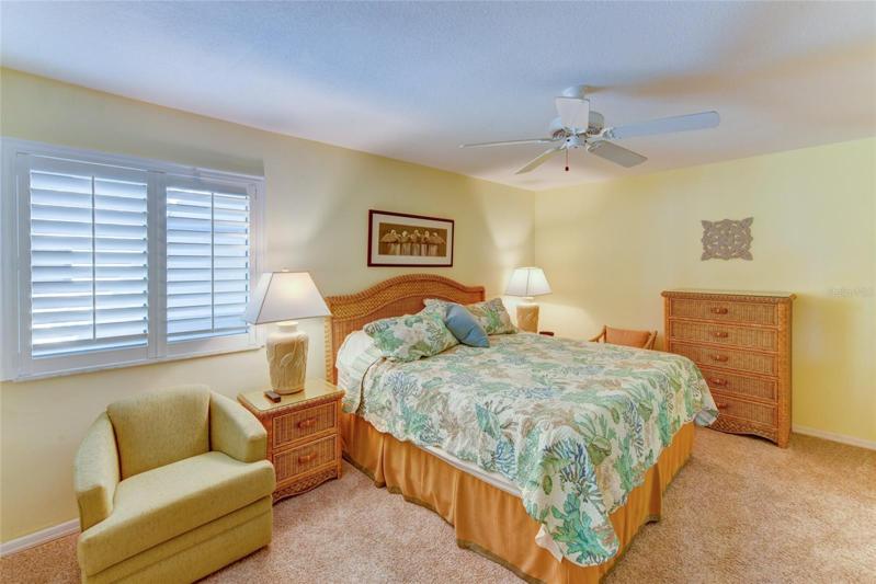 Large Furnished Master Bedroom With King Size Bed!