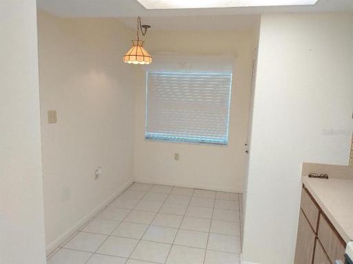 Eat-in Kitchen