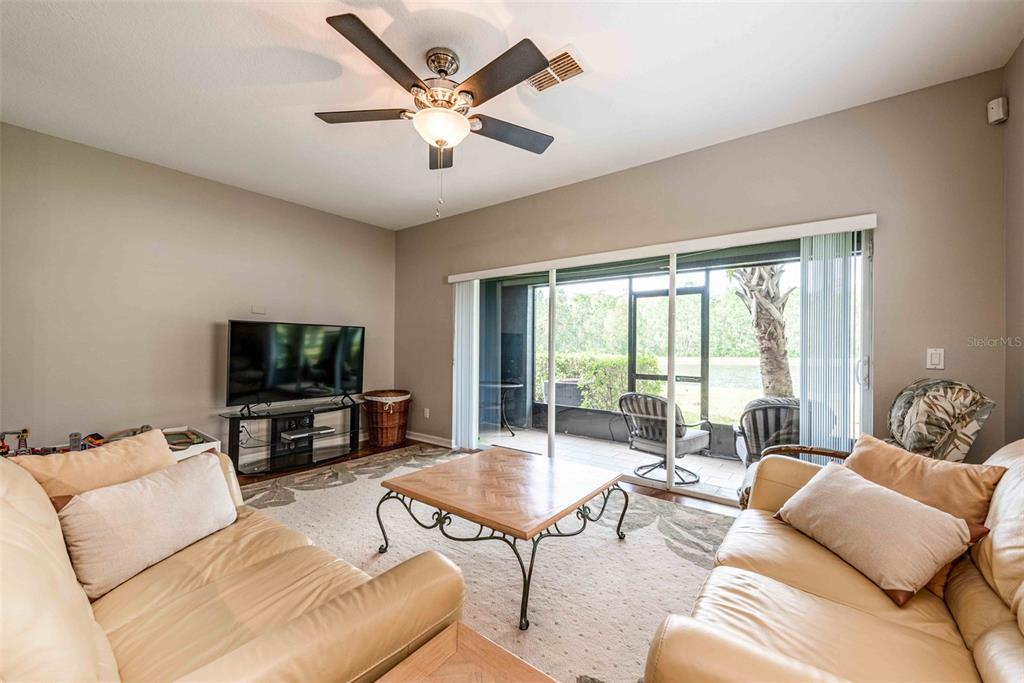 LIVING AREA.