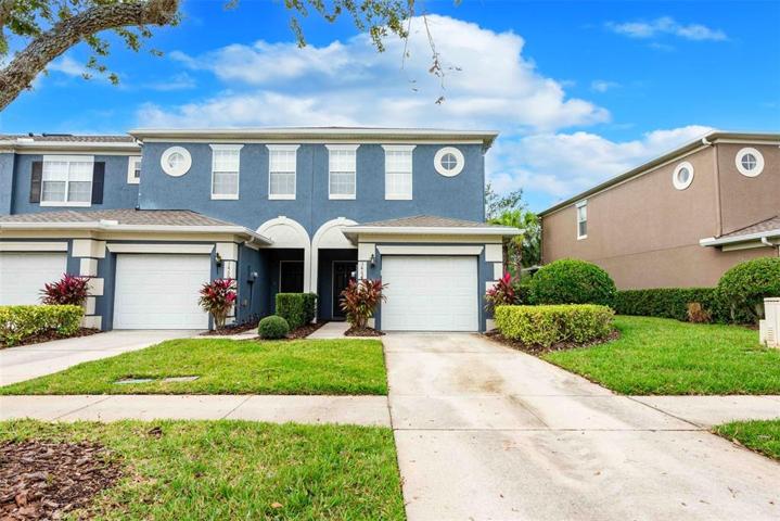 This beautiful MOVE-IN READY ** END-UNIT ** 3BD/2.5BA TOWNHOUSE STYLE CONDO is conveniently located in the GATED COMMUNITY of Victoria Pines with a 1-CAR GARAGE, POND & CONSERVATION VIEWS, a NEW ROOF (2022) and is zoned for TOP-RATED SCHOOLS!