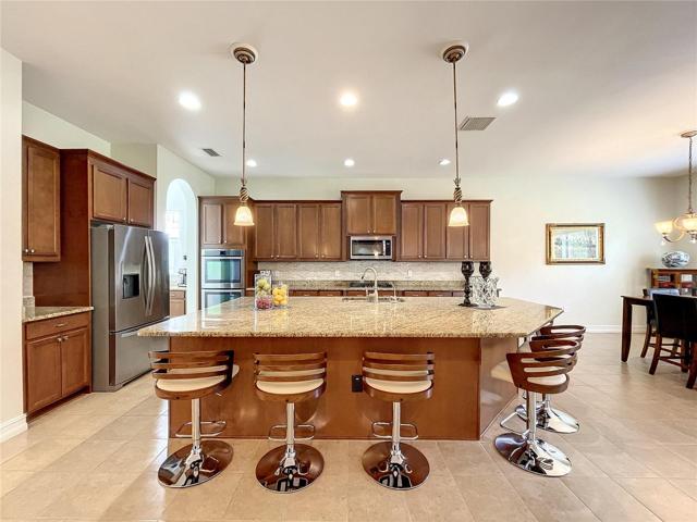 Gorgeous chef's kitchen