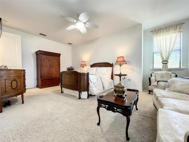Upstairs bedroom 2