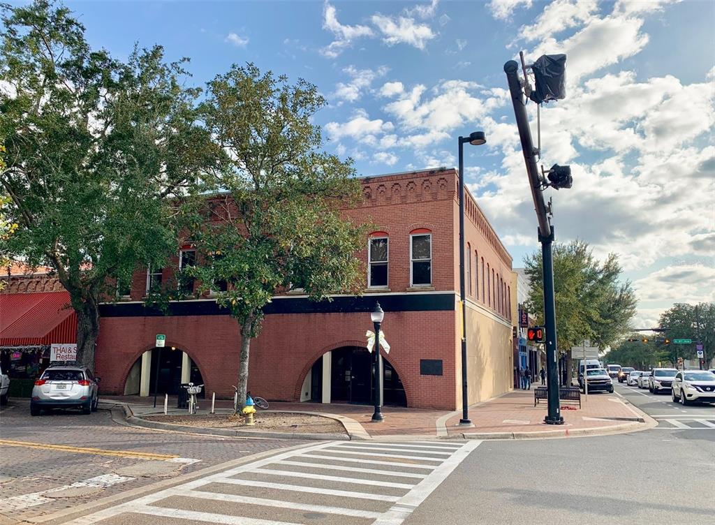 Downtown Corner of Main and SE 1st