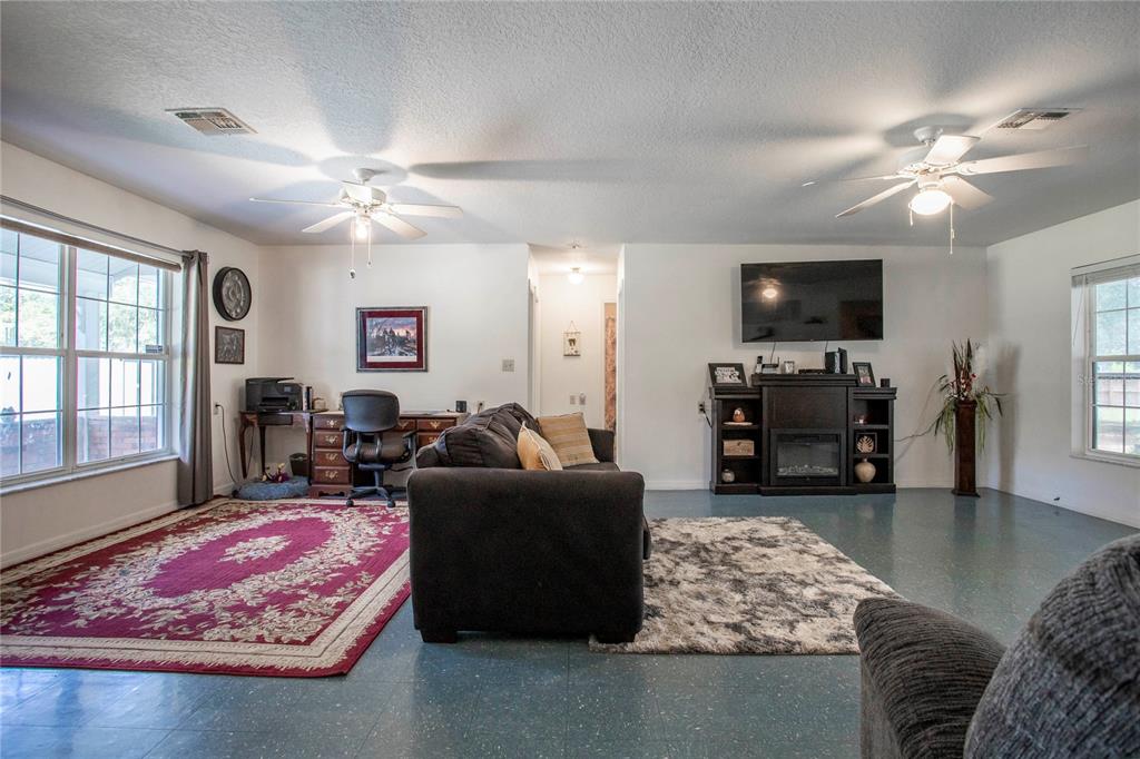 Living Room/Dining Room