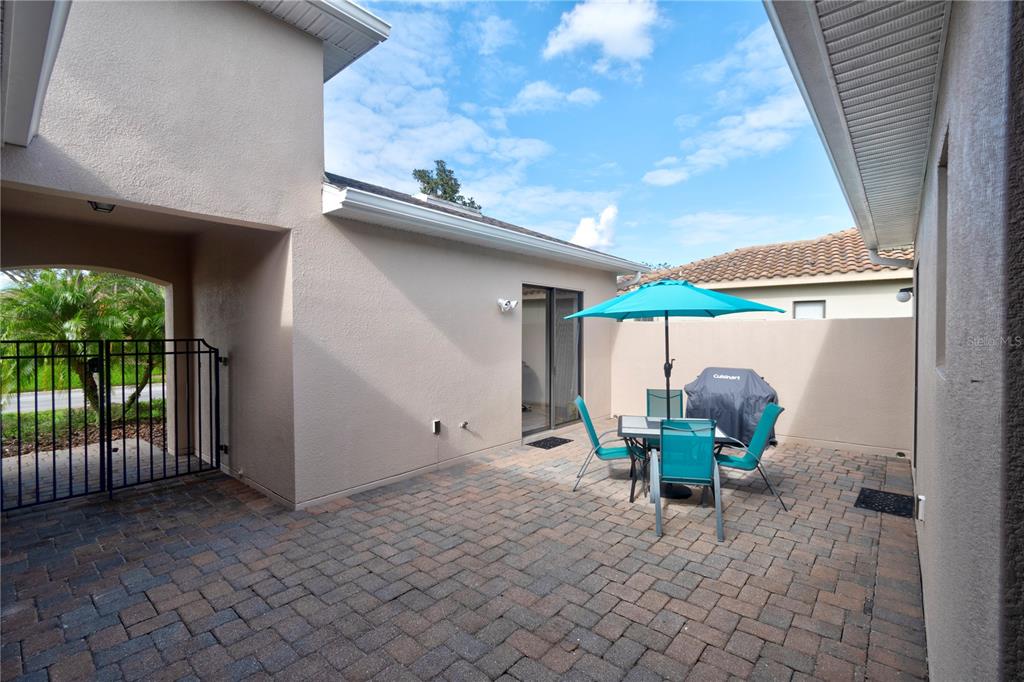 CASITA ENTRY
