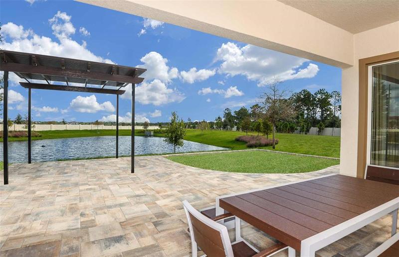 *Model Home Design – Pictures are for illustration purposes only. Elevations, colors and options may vary. Furniture is for model home staging only.