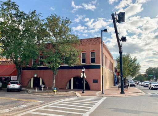Downtown Corner of Main and SE 1st