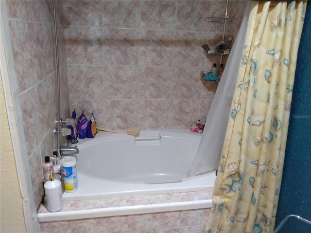 Bathroom 2 view 2