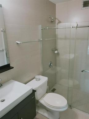 Upgraded, modern unit ready to move into