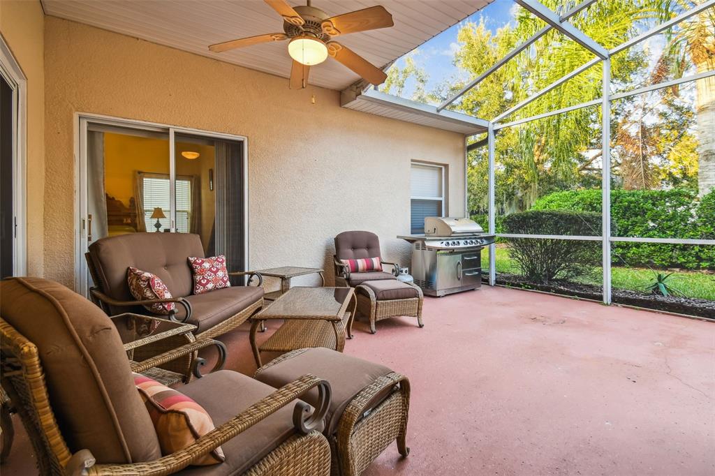 Spacious Lanai