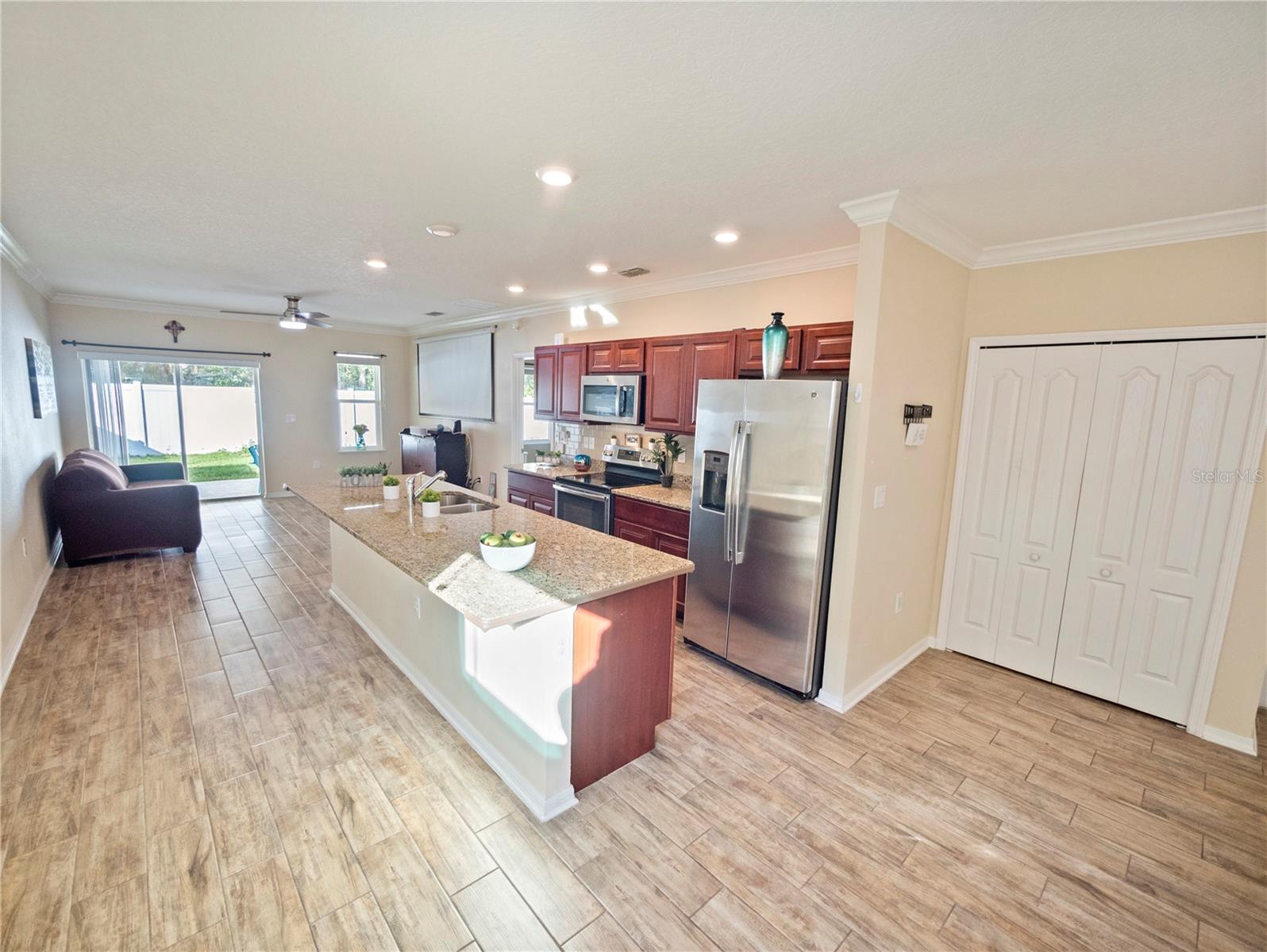 Kitchen/Dining Area