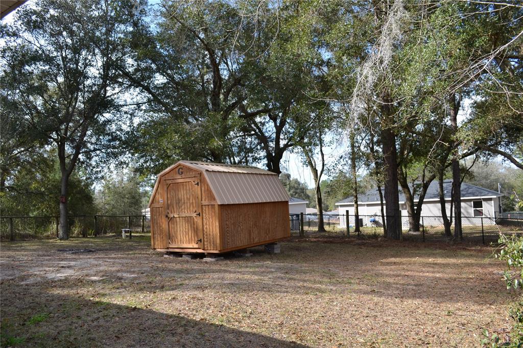 Large rear yard