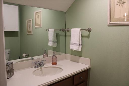 Downstairs 1/2 bathroom