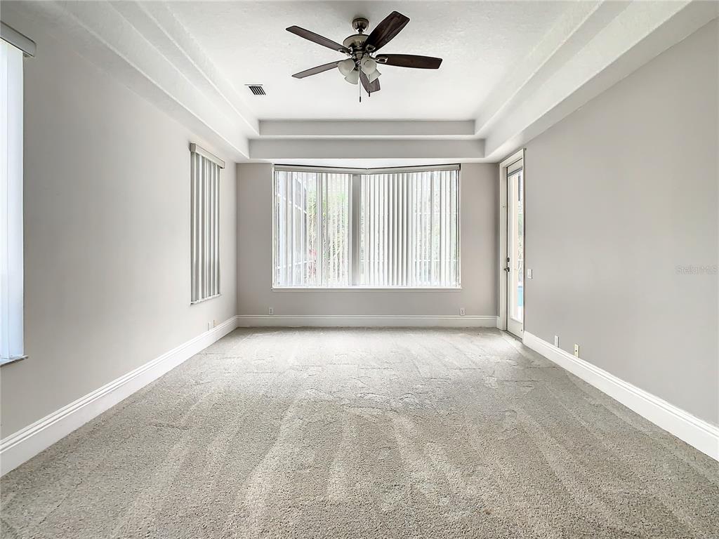 Master bedroom, trey ceiling