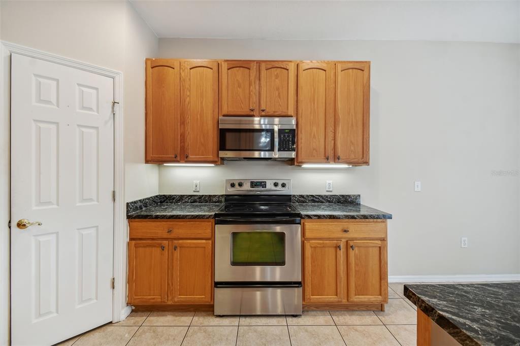 STAINLESS STEEL APPLIANCES