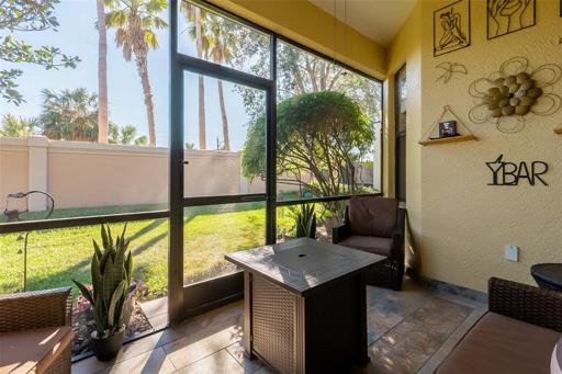 Screened/covered lanai