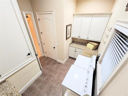 1st Floor Laundry Room (9x12)