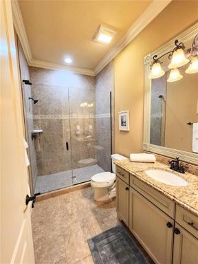 2nd Floor Bathroom 4:  Full Bath (6x10)