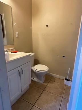 2nd Owners Full Bath