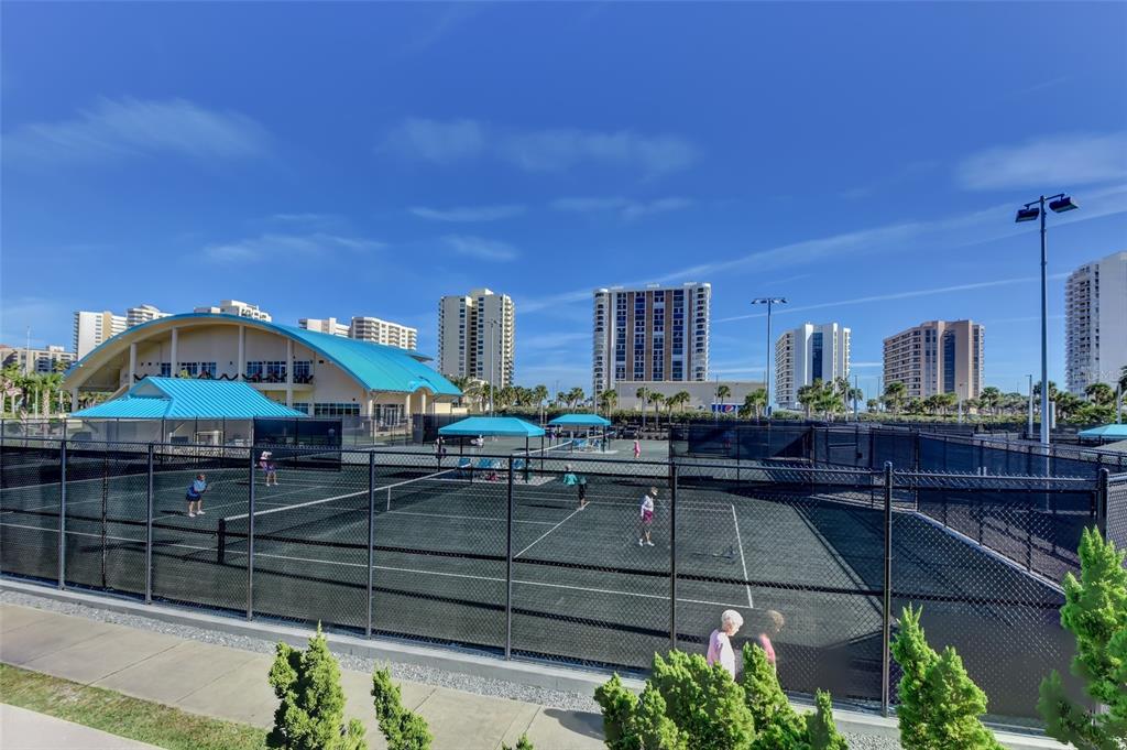 Community Tennis &amp; Pickelball courts
