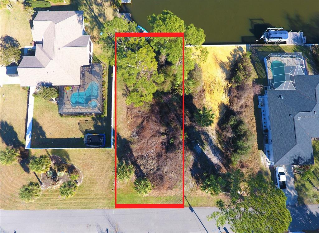 60' x125' lot dimensions per Property Appraiser.
