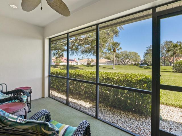 Birdwatching space, large lanai
