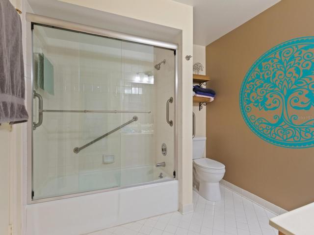 Bathroom 2, new glass doors
