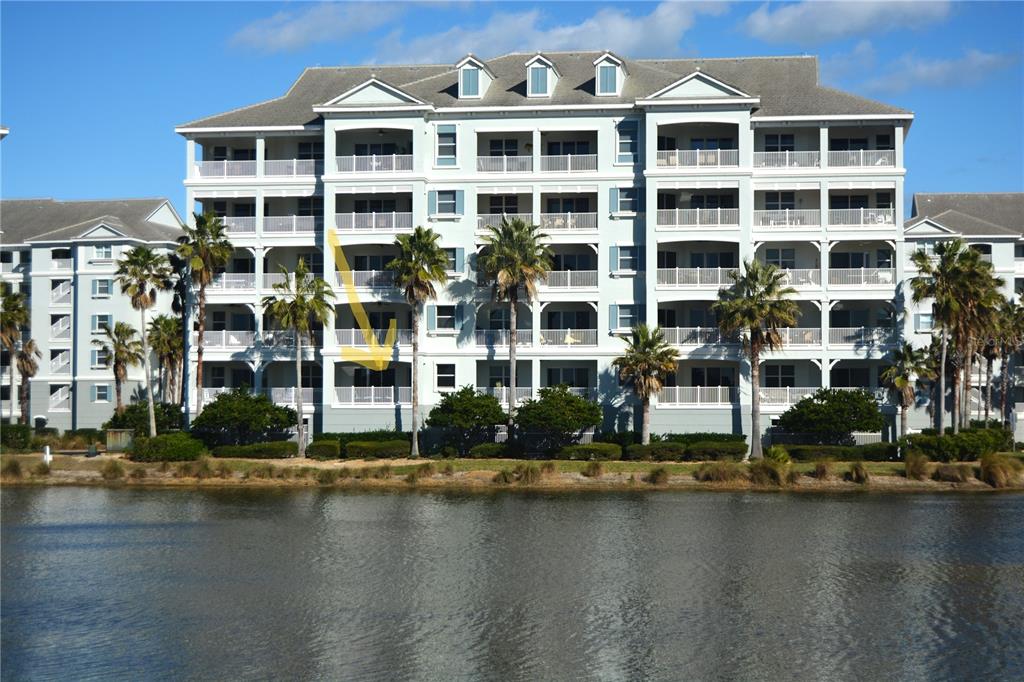 1000 Bldg. Rear View - Balcony