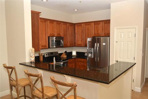 Kitchen - Eat on Bar Top