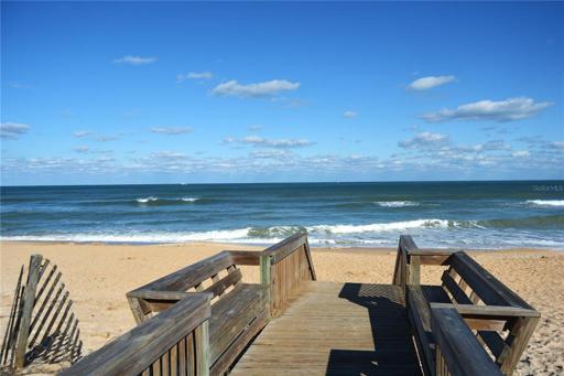 200 Steps to the Atlantic Ocean