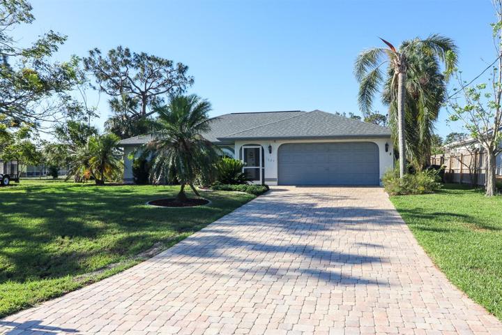 Brick Paver Drive and Walk, Extended Garage