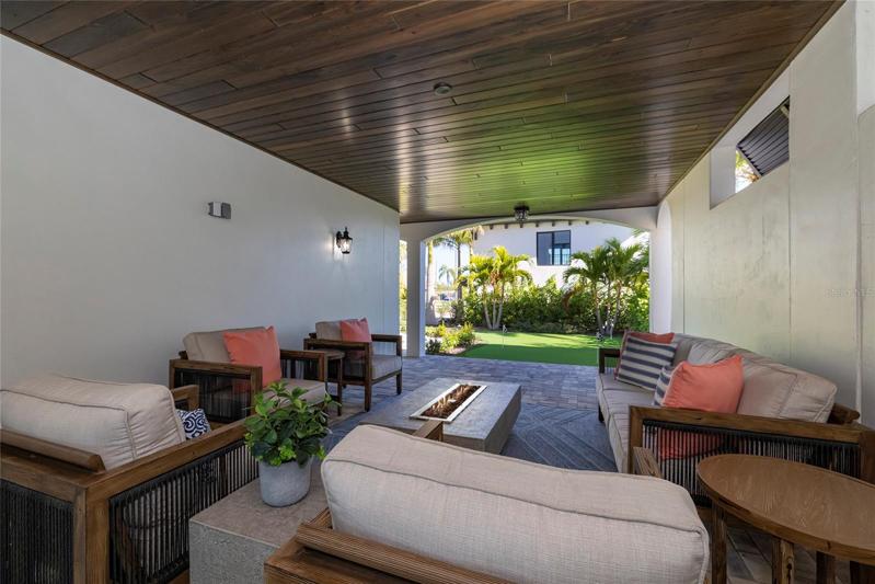 Open air and covered cabana
