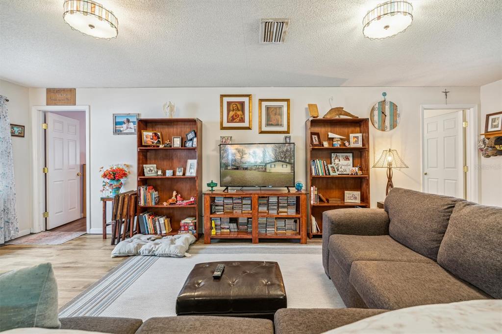 Living room 3