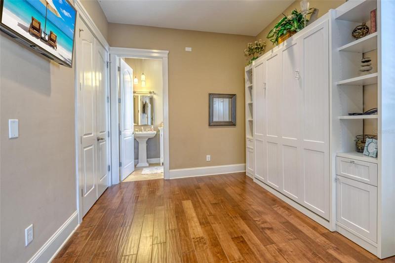 Murphy Bed