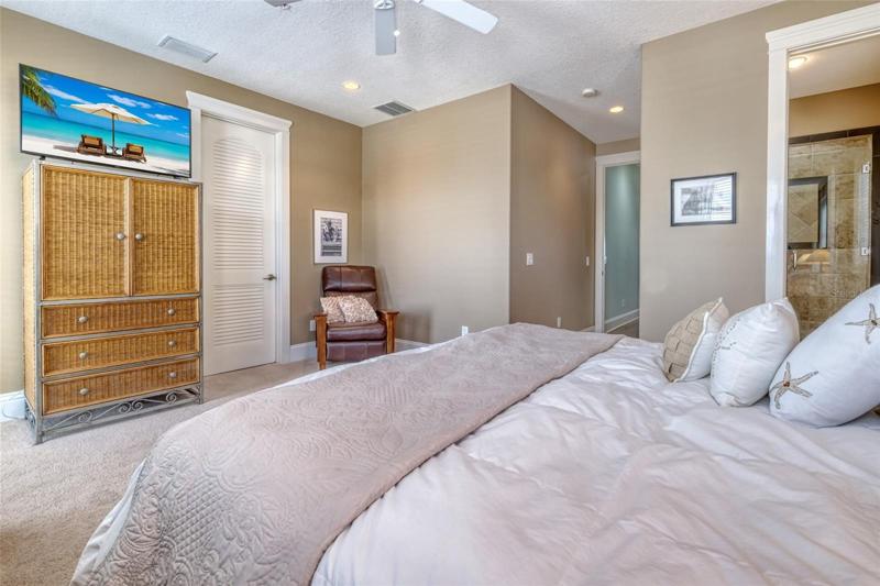 Guest Room Main Floor