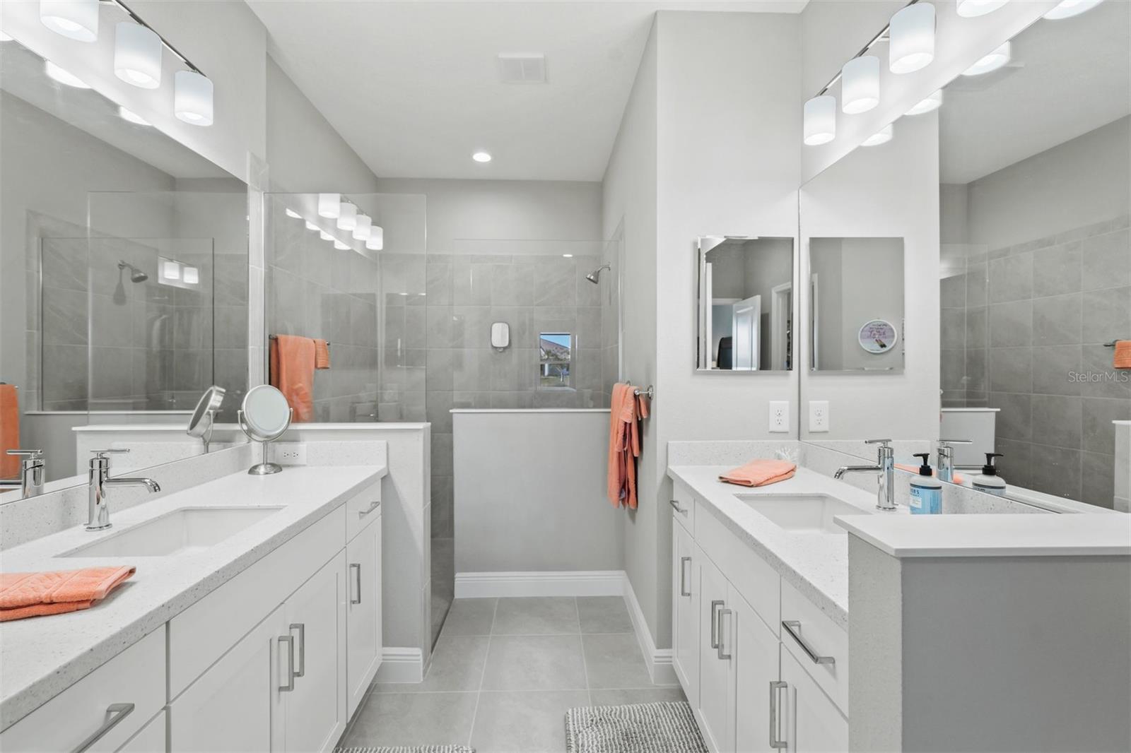 DOUBLE VANITIES
