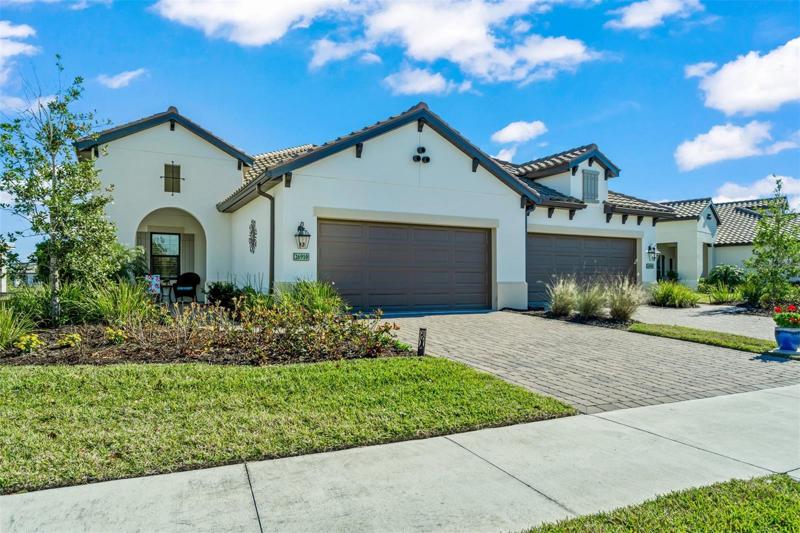 2 CAR GARAGE -PAVER DRIVEWAY