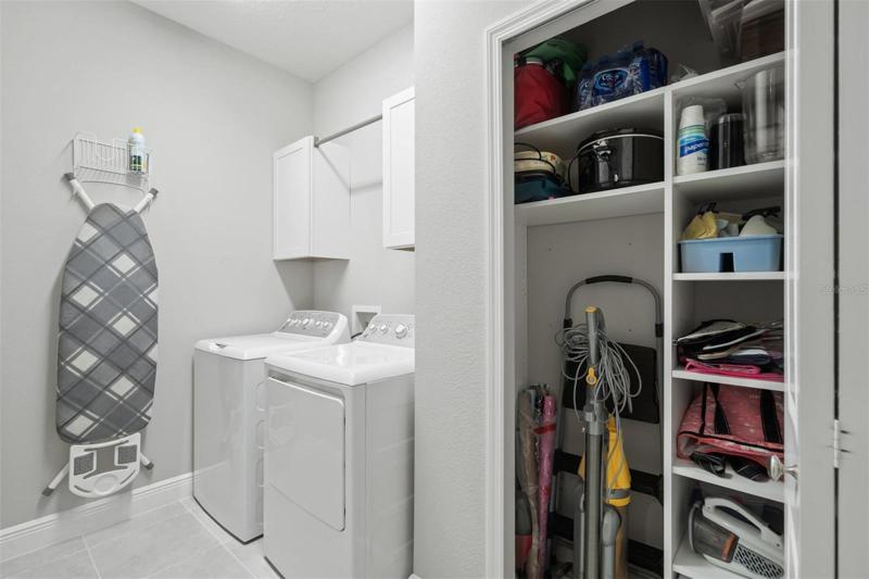 LAUNDRY ROOM CLOSETS BY DESIGN STORAGE