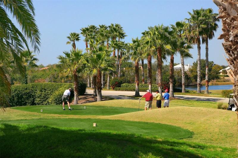 GOLF COURSE