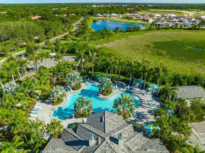 RESORT POOL